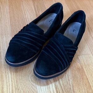 Clark’s Black Suede Women's Loafers size 10 M